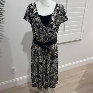 Dress Floral Black Cream Rose Size L Belted Dress